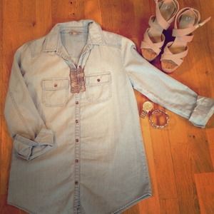 💢SOLD💢 Rubish Chambray Boyfriend shirt (juniors)