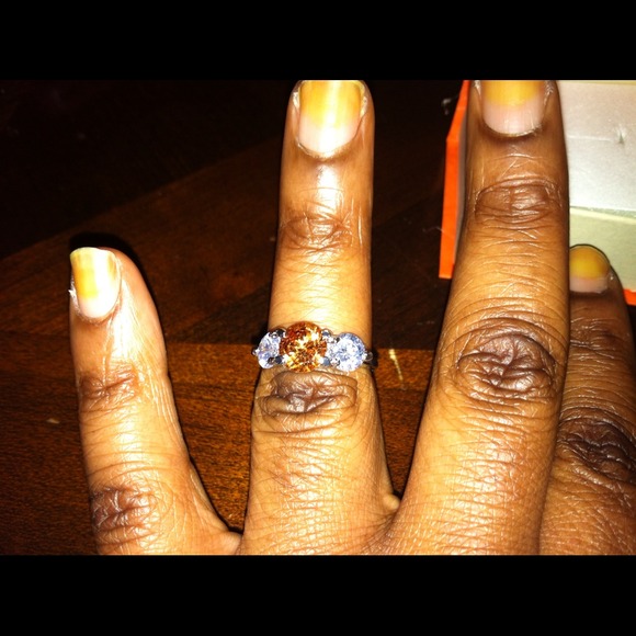 Orange CZ 3 stone ring - Picture 2 of 2