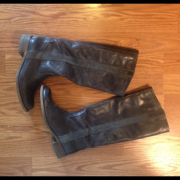 REDUCED PRICE! Steve Madden boots