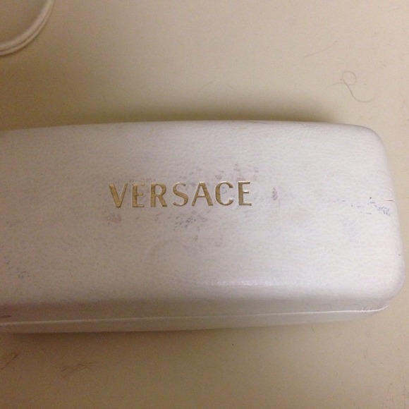 Versace sunglasses - Picture 2 of 3