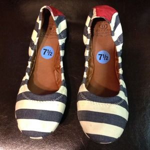 Lucky Brand Ballet Flats