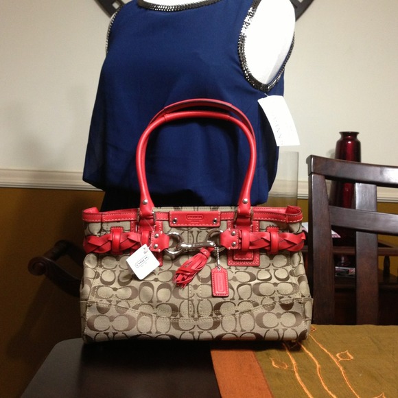 ⭕️SOLD on threadflip⭕️ 💯Authentic BNWT COACH bag