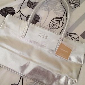 Michael Kors Signature Weekender Bag