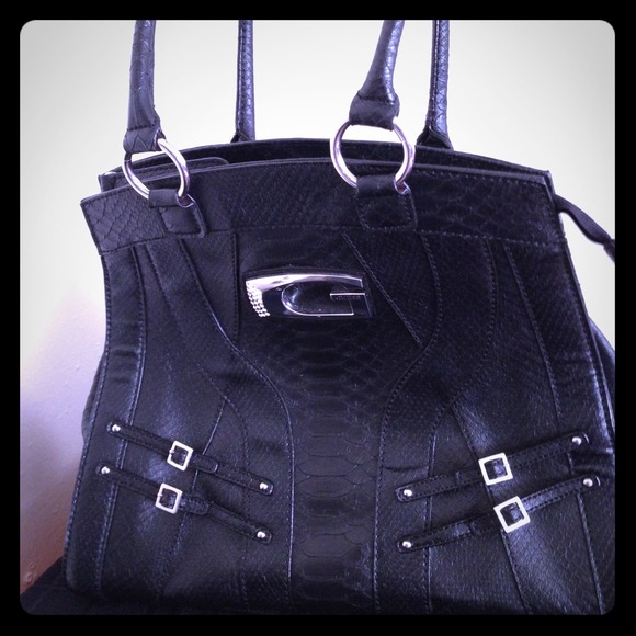 Guess Roomy Purse in Black