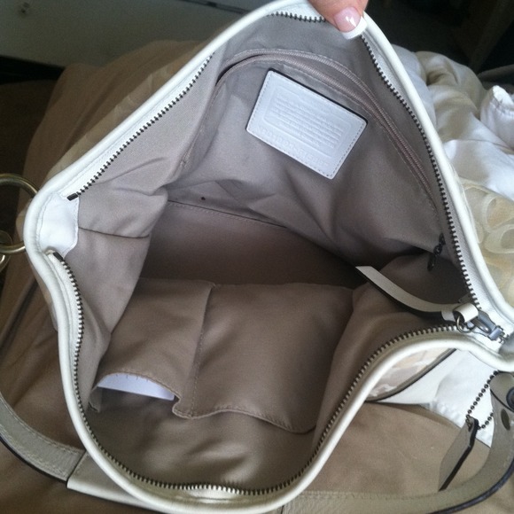 Authentic Coach Purse - Picture 4 of 4