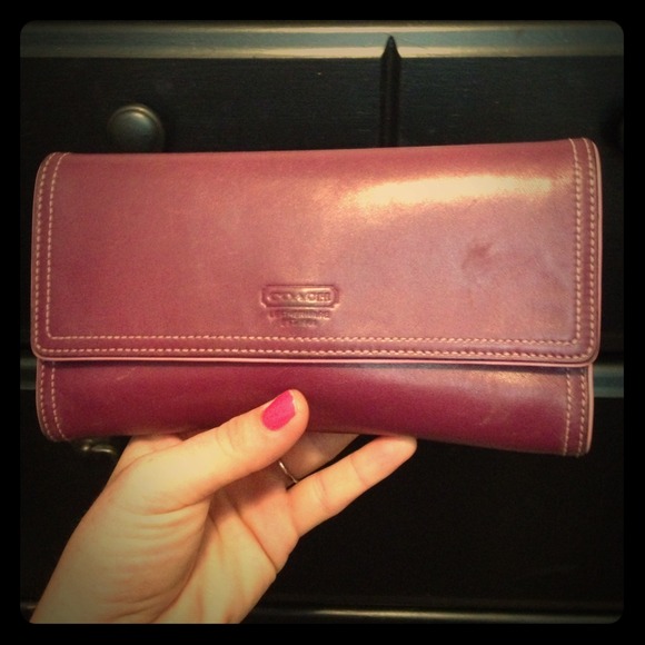 Large Leather Purple/Pink Coach Wallet