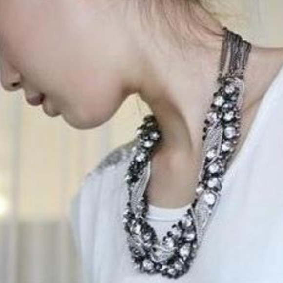 *NWT* Rhinestone braided statement necklace - Picture 2 of 4