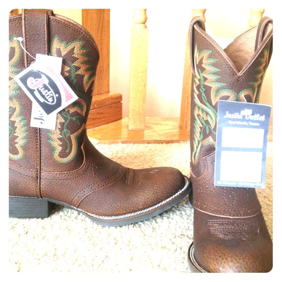Kids boots