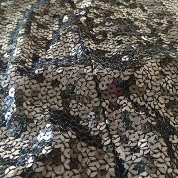 Mini skirt - Picture 2 of 2