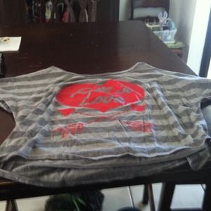 "fall in love" crop shirt