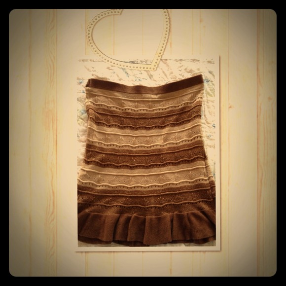 Brown with gold threading tube top!