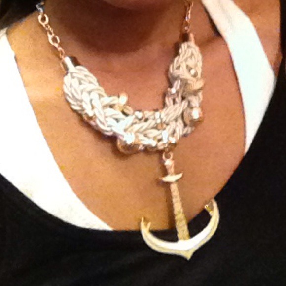 Anchor necklace - Picture 1 of 1