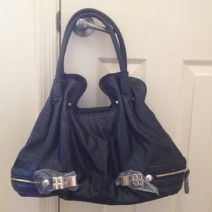 HOLD till 6/4 for nelly857 NWT Black purse