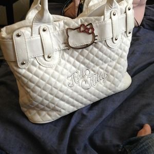 New white quilted leather hello kitty purse