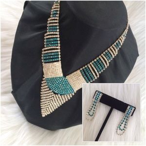 💝2X HOST PICK💝 Crystal Necklace and Earring Set