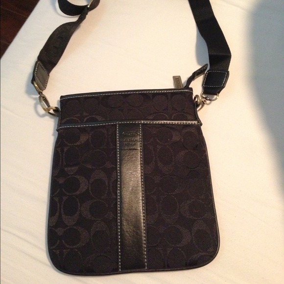 💢PRICE CUT💢Black Body bag