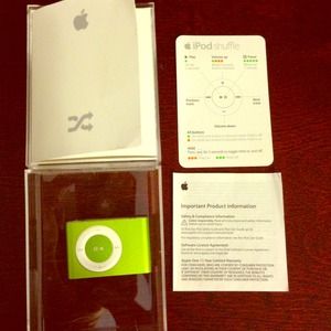 {TRADED} APPLE SHUFFLE 1G