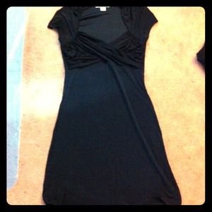 Slinky classic litte black dress