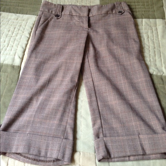 Capri Dress Pants 🌸 - Picture 1 of 2