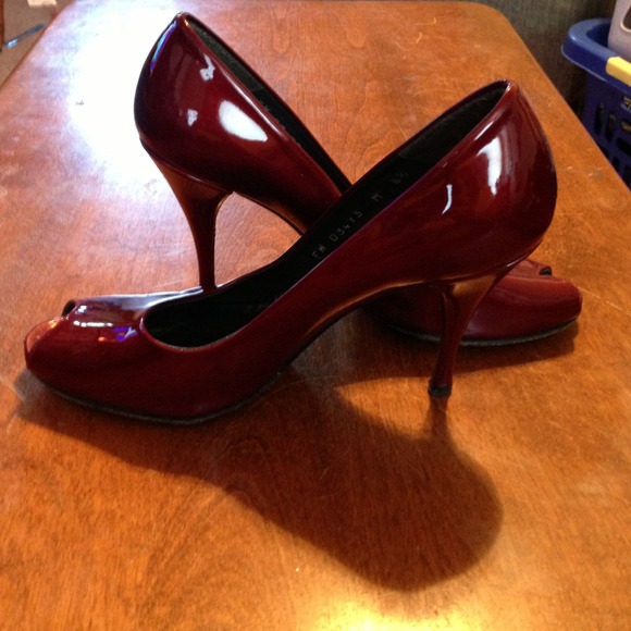High heel shoes