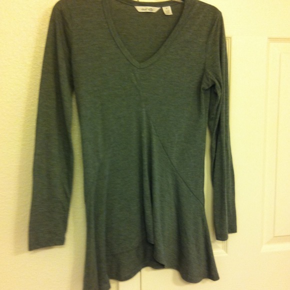 Grey shirt