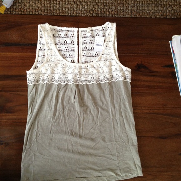 Sleeveless top