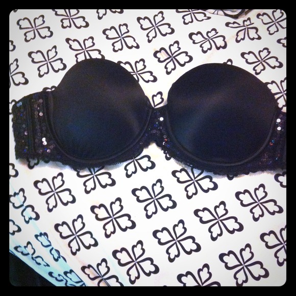 Victoria secret strapless bra