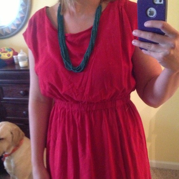 **** SOLD ****  Red boat neck dress - Picture 4 of 4