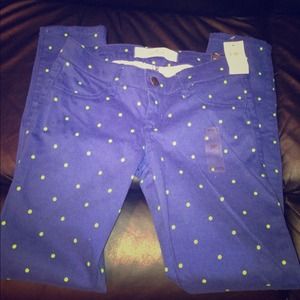 HOLLISTER CO SUPER SKINNY ANKLE JEAN.