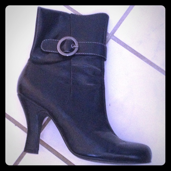 Black Boots