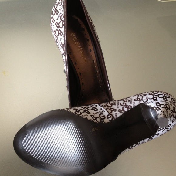 FREE with purchase - BCBGirls shoes used once on carpet.. - Picture 3 of 8