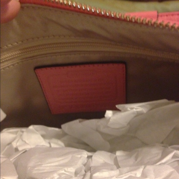 Authentic New coach bag - Picture 2 of 4