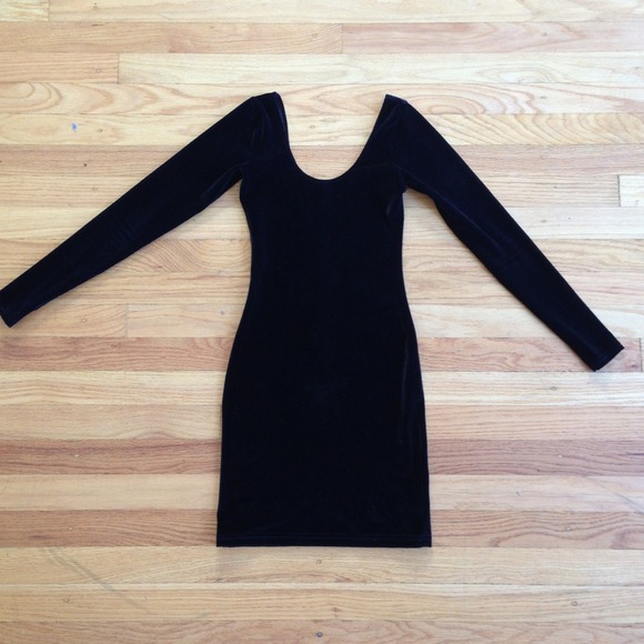 Black longsleeved American apparel dress XS lowbac