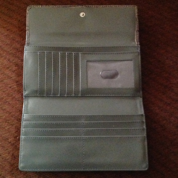 Grey wallet - Picture 2 of 3