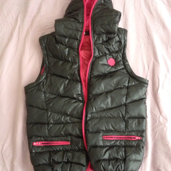 down jacket - Picture 3 of 4