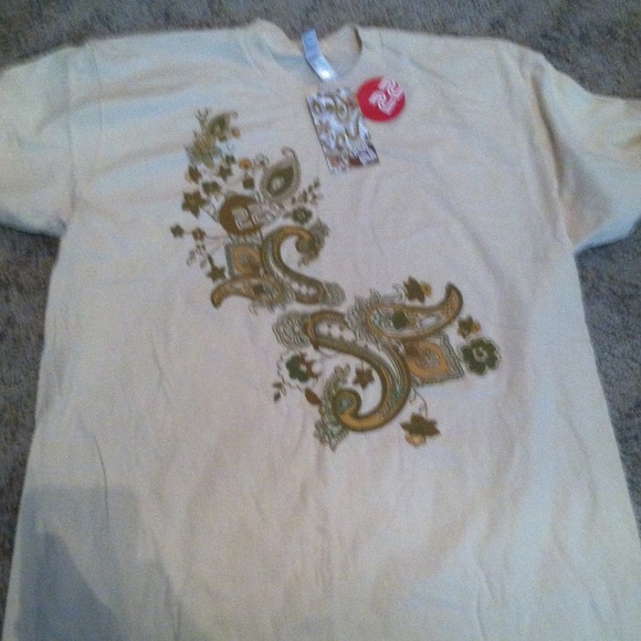 Twenty two clothing tshirt