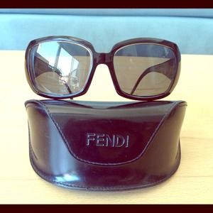 SOLD Pre💓ed Fendi Sunglasses