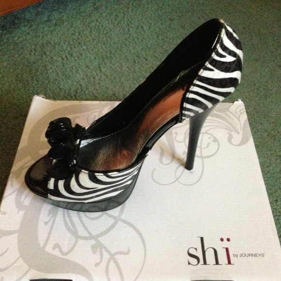 Shi Zebra Peep toe Heels - Picture 3 of 4