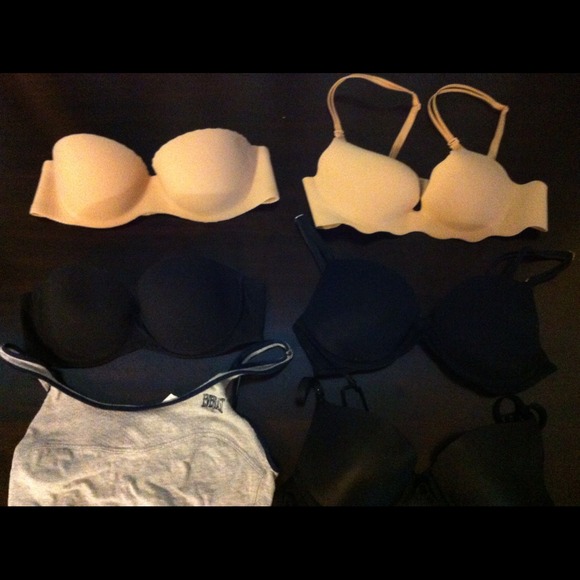 *Reserved* Lot of 6 bras. Victoria's Secret 34B