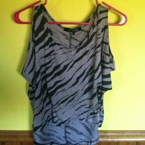 Light purple and black zebra tee