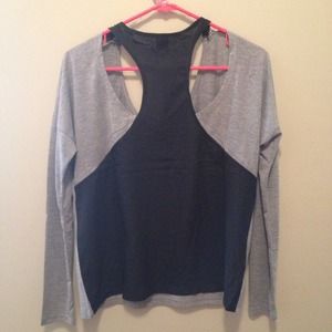 ⛔SOLD⛔Grey long sleeve with black insert