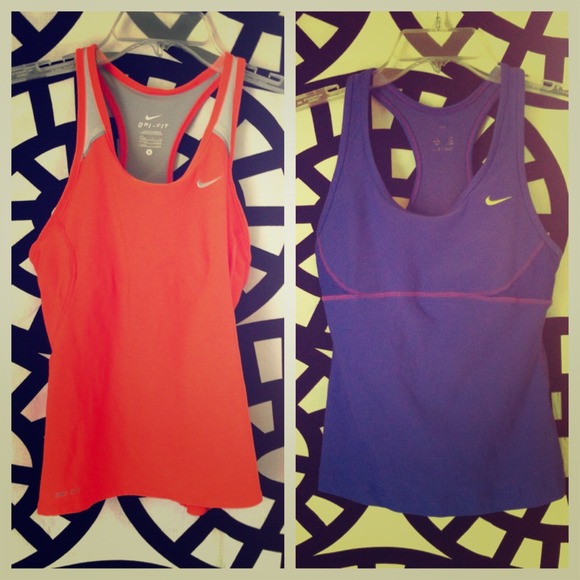 ❌❌HOLD❌❌ Bundle of 2 Nike Dri-fit Workout Tanks