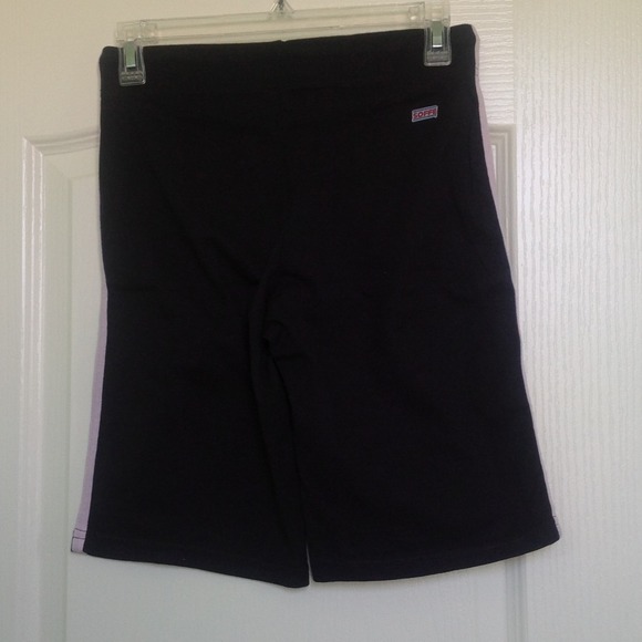 Pre-owned short - S - Picture 2 of 2