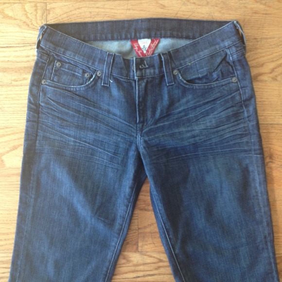 100% authentic Lucky Brand Jeans - Picture 2 of 4
