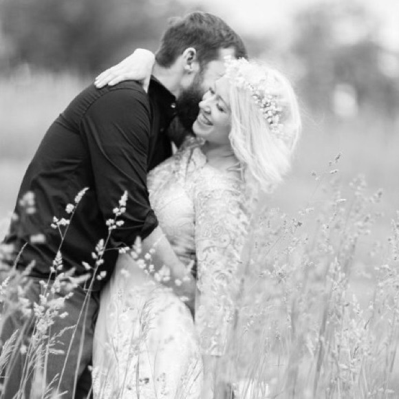 💕Meet Your Seller/Buyer💕 - Picture 2 of 6