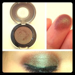 🔴BUNDLED🔴Urban Decay "lounge" shadow