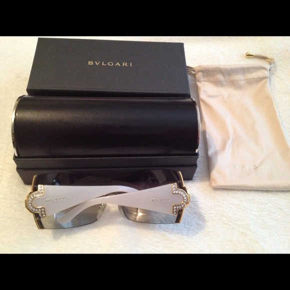 Bvlgari Sunglasses - Picture 2 of 2