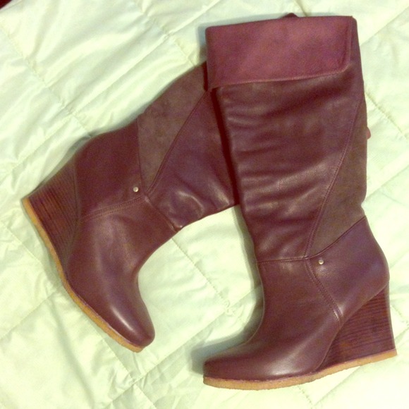 🙅ON HOLD🙅  UGG Wedge boots