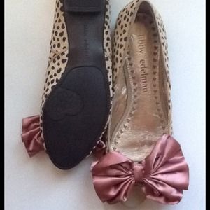 Peep-Toe Flats