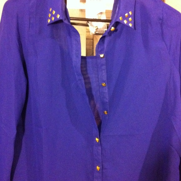 Hold! Sheer blue studded blouse